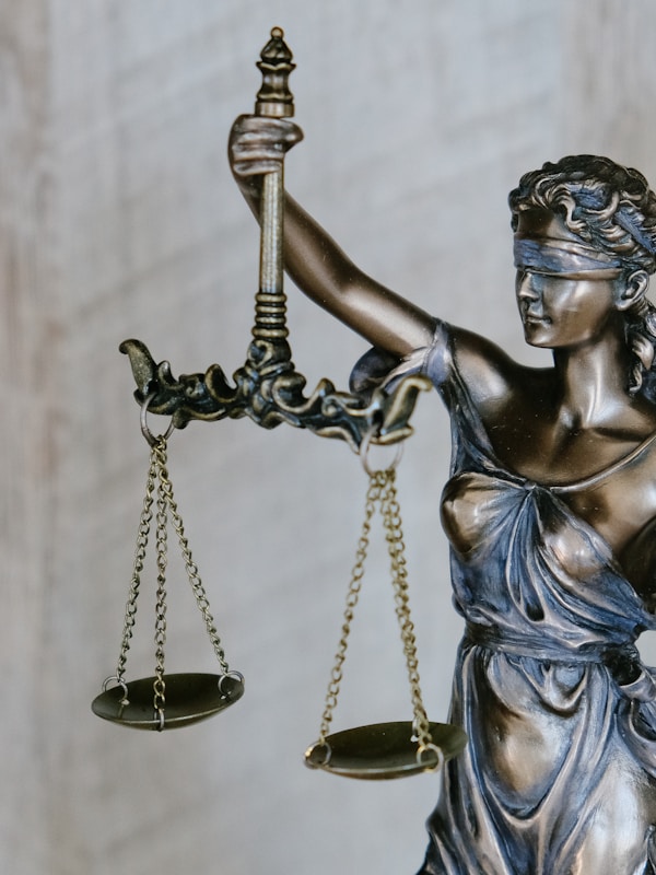 Юридически услуги