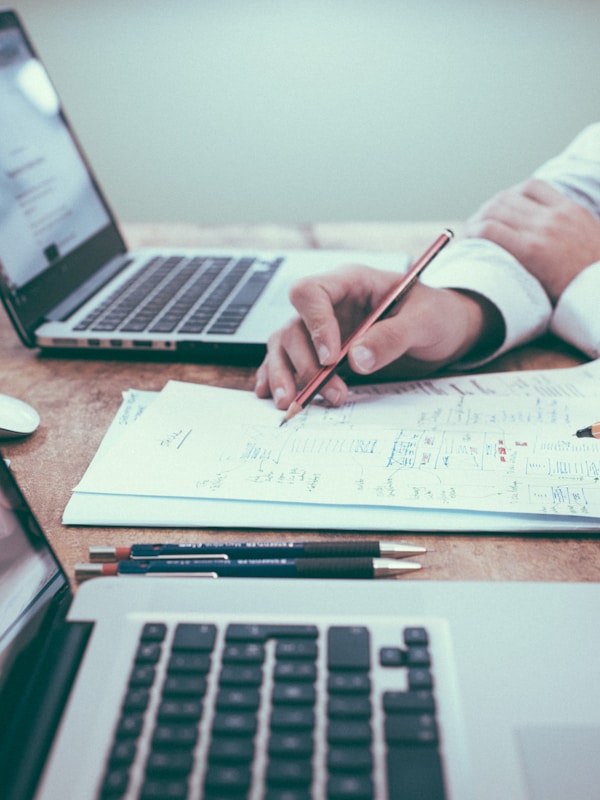 Оценки и консултации